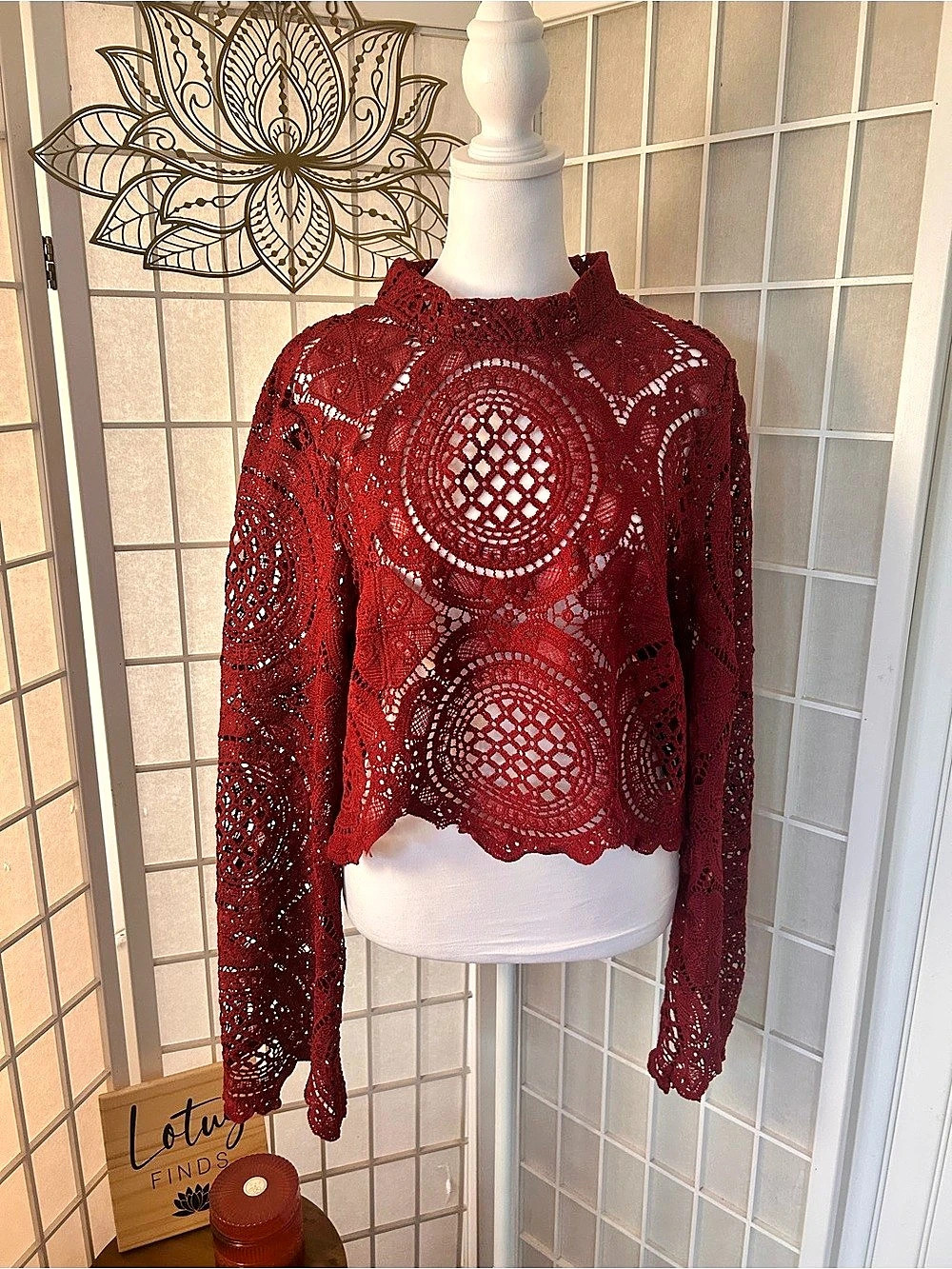 Burgundy Lace Crop Top with Bell Sleeves – SHEIN Size Large